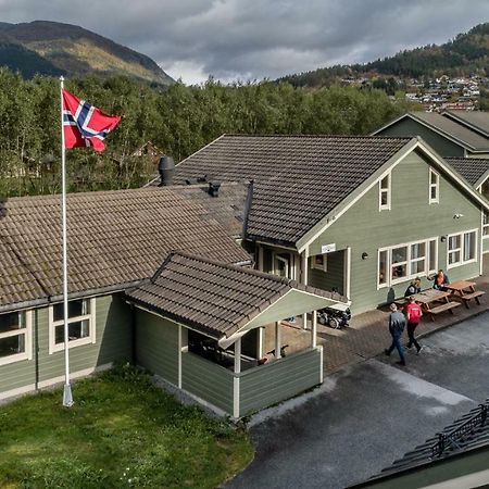 Forde Gjestehus Og Camping Ngoại thất bức ảnh
